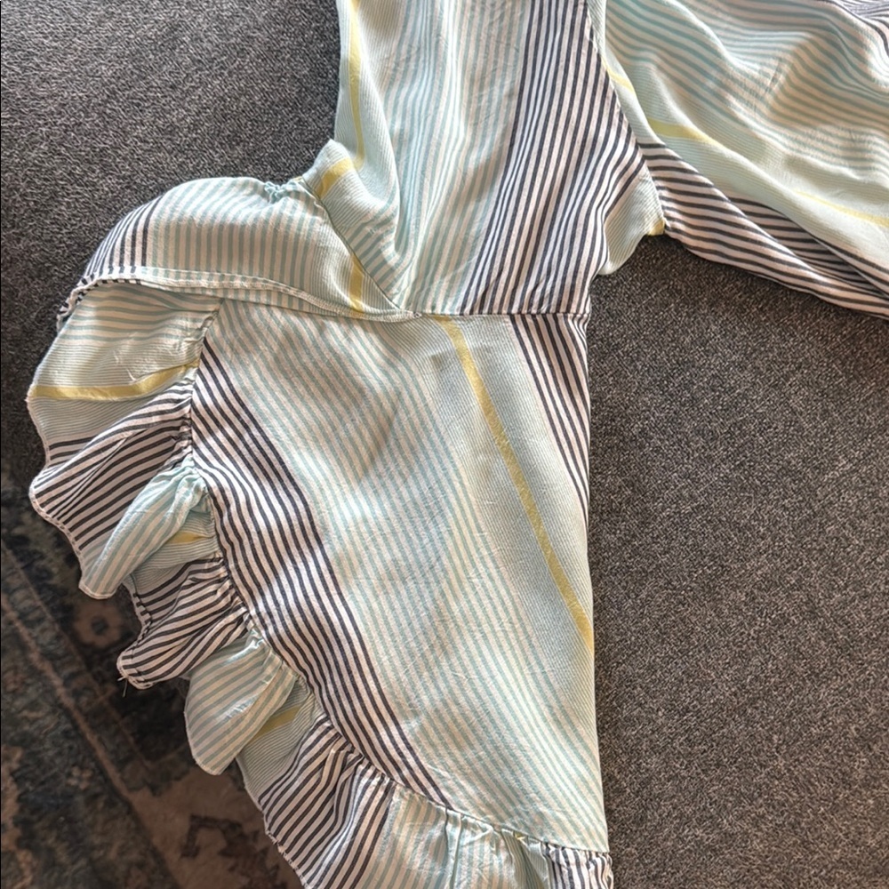 Boho Style Striped Off-Shoulder Ruffle Sleeve Top - Picture 10 of 10